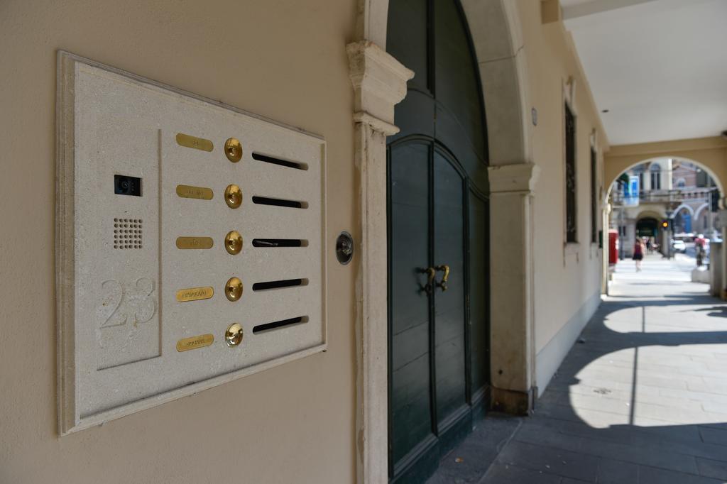 Palazzo Bovio - Boutique Apartments パドヴァ エクステリア 写真